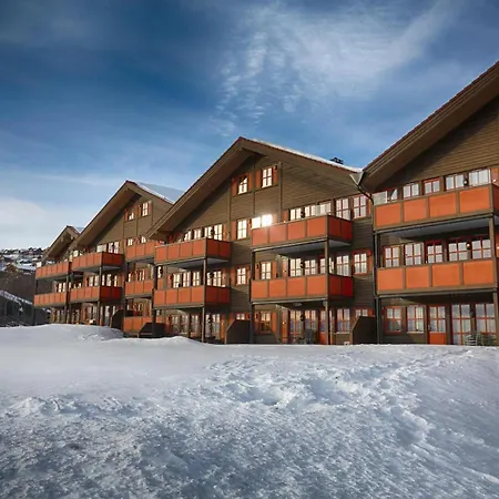 Daire Homey Steps From Dining And Activities!