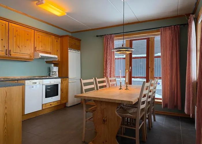 Homey Steps From Dining And Activities! Apartamento Beitostolen